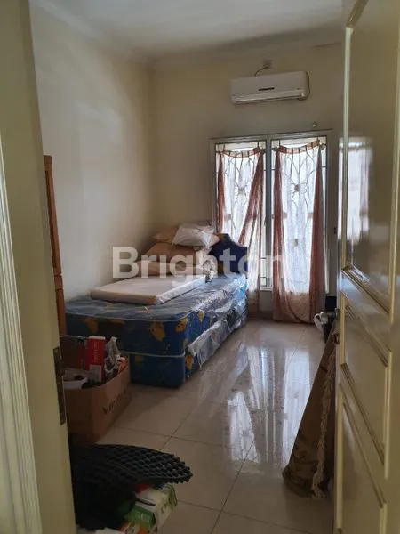 image RUMAH 2 LANTAI DISEWAKAN GREEN GARDEN (4)