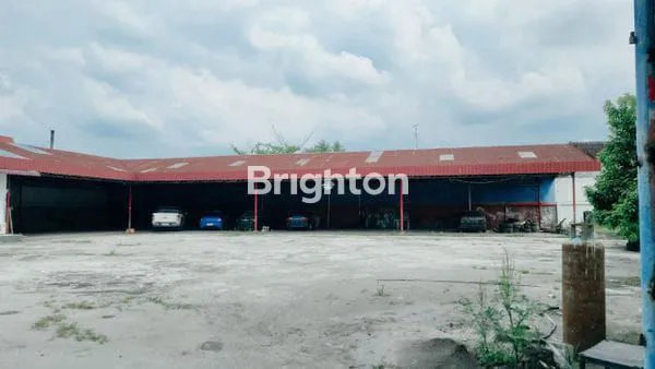 image TANAH DAN BANGUNAN BENGKEL MOBIL DIJALAN SETIA BUDI (3)