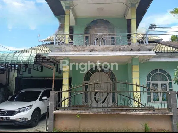 image RUMAH MODERN MEGAH DI PUSAT KOTA - PONTIANAK (1)