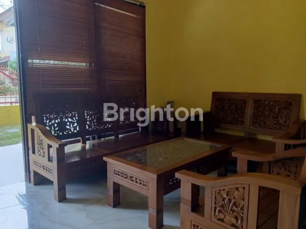 image RUMAH MODERN MEGAH DI PUSAT KOTA - PONTIANAK (3)