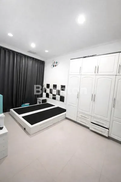 image RUMAH FULL FURNISHED 2 LANTAI CLUSTER CALIFORNIA PIK 2 - SIAP HUNI (3)