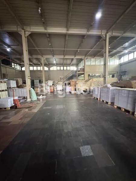 image GUDANG KANTOR BESERTA USAHA DAN MESIN PERCETAKAN PACKAGING MAKANAN DI MUARA KARANG (2)