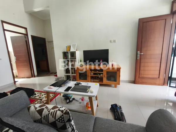 image DIJUAL RUMAH SIAP HUNI DI CLUSTER TAMAN SENTANI 2 MUSTIKA JAYA BEKASI TIMUR (5)