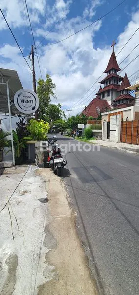 image RUKO STRATEGIS DI JL. RAYA TUKA CANGGU (4)