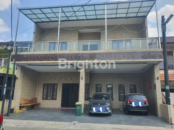 image HUNIAN MEWAH FULL FURNISH, GARASI 4 MOBIL DI TITI KUNING (1)