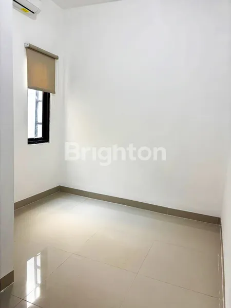 image TERMURAH! RUMAH 2 LANTAI DI PAMULANG CUMA 550 JUTA. SIAP HUNI, BEBAS BANJIR, 15 MENIT KE STASIUN! (7)