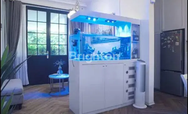 image RUMAH 3 LT  MEWAH AESTHETIC FULL FURNISHED DI GAYUNG KEBONSARI DEKAT  POLDA, STASIUN WONOKROMO, RSAL, TRANS ICON , ROYAL, SIER RUNGI DAN AKSES TOL WARU (5)