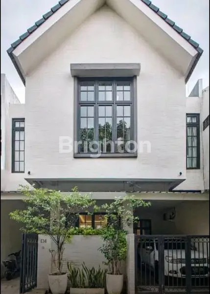 image RUMAH 3 LT  MEWAH AESTHETIC FULL FURNISHED DI GAYUNG KEBONSARI DEKAT  POLDA, STASIUN WONOKROMO, RSAL, TRANS ICON , ROYAL, SIER RUNGI DAN AKSES TOL WARU (1)