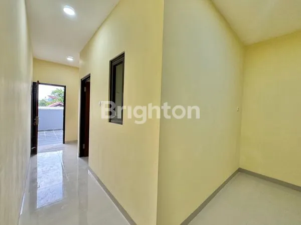 image RUMAH BARU 3 LANTAI ROW 2 MOBIL HIGH CEILING DI TANJUNG DUREN JAKARTA BARAT (7)