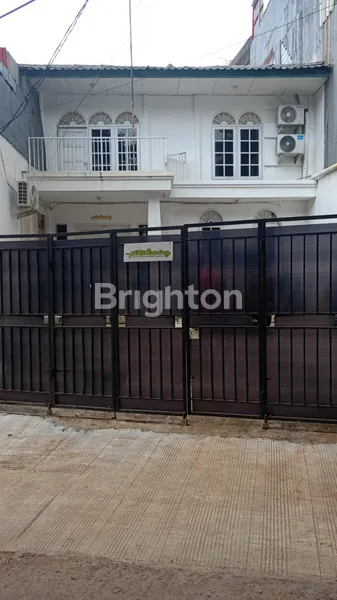 image JUAL RUMAH PLUS TEMPAT USAHA 3 UNIT RUKO (1)