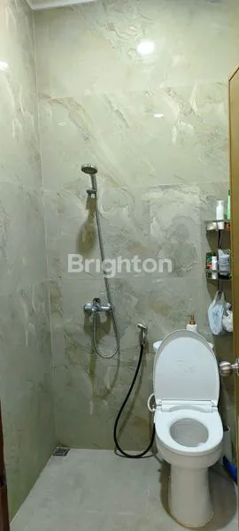 image RUMAH SIAP HUNI – KEMANG PRATAMA 2 BEKASI. 2 LANTAI!  LOKASI ELITE & NYAMAN!* (4)