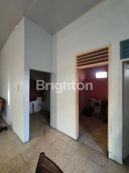 image RUMAH UNIK BEBAS BANJIR . LT 397 M2 LB 190 M2 DI MEDAN ESTATE (5)