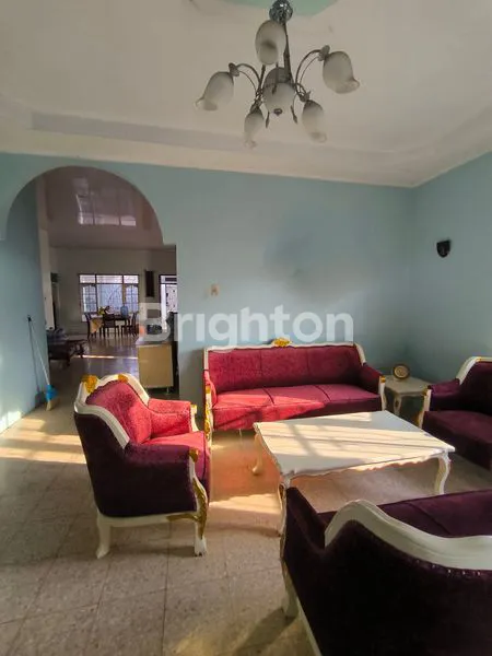 image RUMAH UNIK BEBAS BANJIR . LT 397 M2 LB 190 M2 DI MEDAN ESTATE (4)