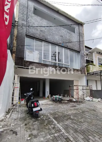 image SEWA RUKO 3 LANTAI, LT 195M² & LB 420M², LOKASI PRIME (1)