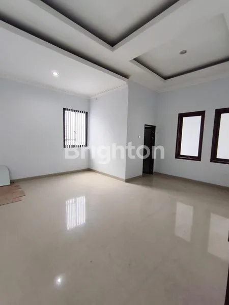 image SEWA RUKO 3 LANTAI, LT 195M² & LB 420M², LOKASI PRIME (7)