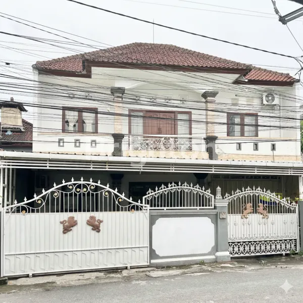 image HUNIAN EKSKLUSIF DI JANTUNG KEROBOKAN: MODERN, LUAS, & STRATEGIS! (1)