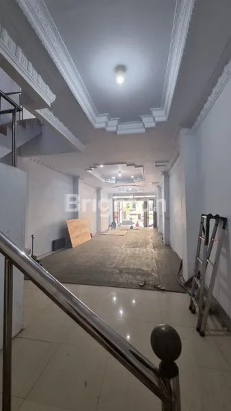 image RUKO STRATEGIS 4 LANTAI DI TPI KAMPUNG GUSTI RAYA TELUK GONG JAKARTA UTARA (1)