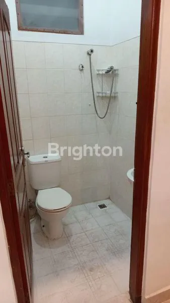 image RUMAH 1 LANTAI HADAP SELATAN RENON GARASI LUAS (7)