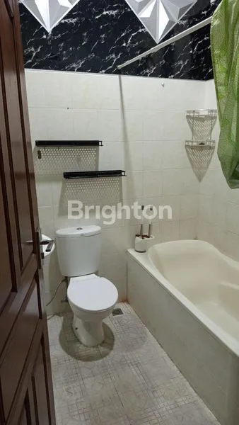 image RUMAH 1 LANTAI SEMIFURNISHED RENON HADAP SELATAN (4)