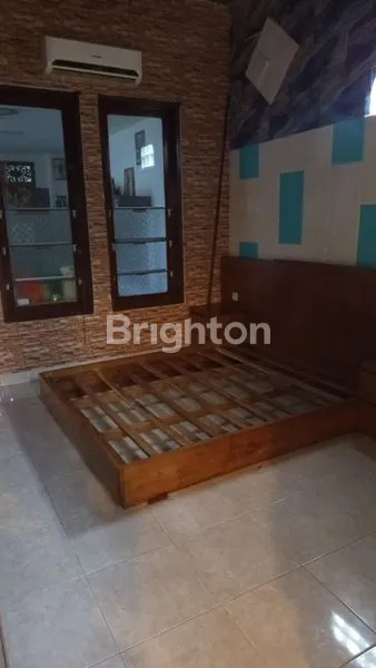 image RUMAH 1 LANTAI SEMIFURNISHED RENON HADAP SELATAN (7)