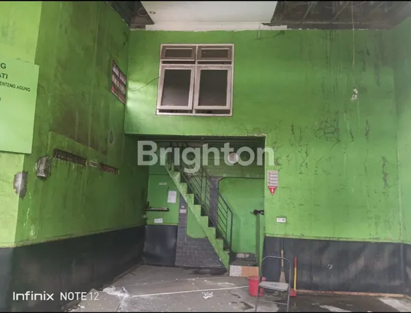 image RUKO SIAP HUNI PINGGIR JALAN KAWASAN JAGAKARSA COCOK UNTUK USAHA DAN INVESTASI (1)