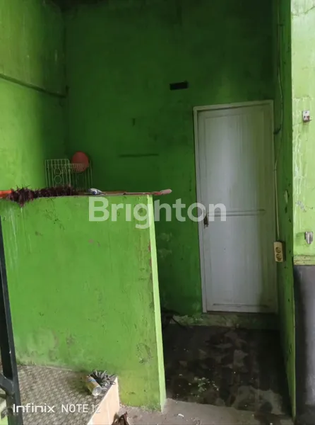 image RUKO SIAP HUNI PINGGIR JALAN KAWASAN JAGAKARSA COCOK UNTUK USAHA DAN INVESTASI (3)