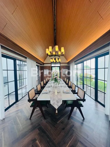 image HUNIAN ELEGAN 3 LANTAI, START 5M-AN BANYAK BONUS CALIFORNIAN STYLE KEREN !  (3)