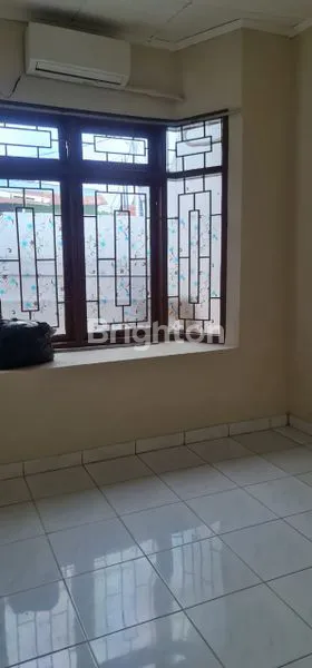 image RUMAH 2 LANTAI SIAP HUNI KALIDERES JAKBAR (5)