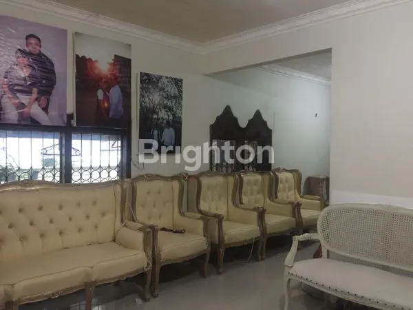 image RUMAH STRATEGIS DI MEDAYU UTARA, DEKAT  KAMPUS UPN SURABAYA (3)