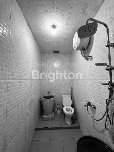 image RUMAH STRATEGIS DI MEDAYU UTARA, DEKAT  KAMPUS UPN SURABAYA (4)