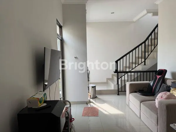 image HUNIAN CANTIK 4 LANTAI ADA ROOFTOP DI TUGU CIMANGGIS DEKAT UI (4)