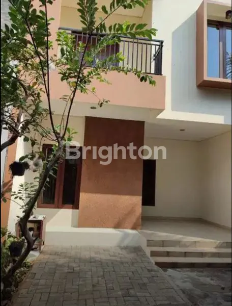 image RUMAH 2 LANTAI NYAMAN, KEBON JERUK, JAKARTA BARAT. (1)