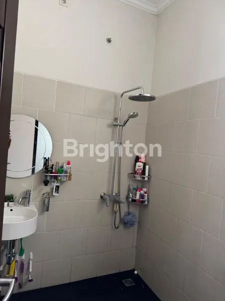 image HUNIAN CANTIK 4 LANTAI SIAP HUNI DI TUGU CIMANGGIS DEKAT UI ADA  KOLAM RENANG DAN ROOFTOP (5)