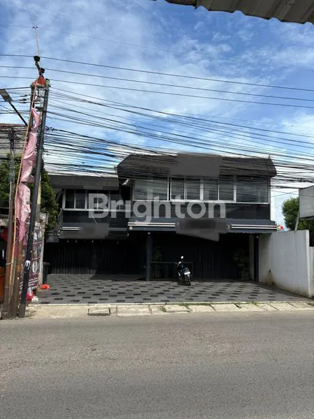 GEDUNG 2 LANTAI DEPOK