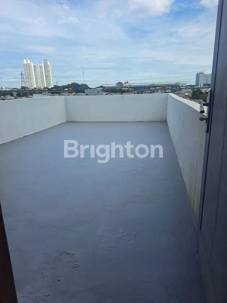 image RUMAH DI SEWAKAN 8 KAMAR 40JT SUNTER (5)