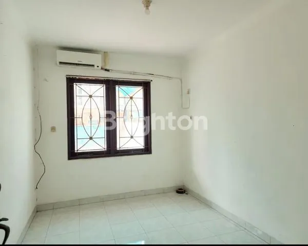 image RUMAH 1 LANTAI DEKAT JALAN BESAR KELAPA GADING (4)