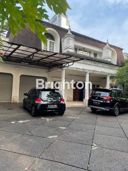 image RUMAH BESAR DI LOKASI STRATEGIS SIAP HUNI COCOK UNTUK BISNIS DI PERMATA HIJAU, JAKARTA SELATAN\\N\\NTURUN HARGA!!!  (3)