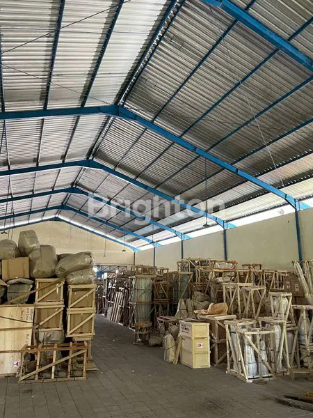 image GUDANG BESAR DI JALAN IDA BAGUS MANTRA KETEWEL BALI (3)