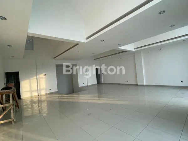 image RUKO PINGGIR JALAN AREA KAMPUS UNUD JIMBARAN ZONA RAMAI COCOK UNTUK BISNIS (2)