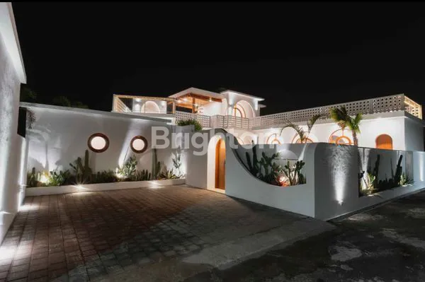 image VILLA MODERN JAUH DARI KEBISINGAN (2)