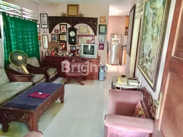 image RUMAH HOEK (3)