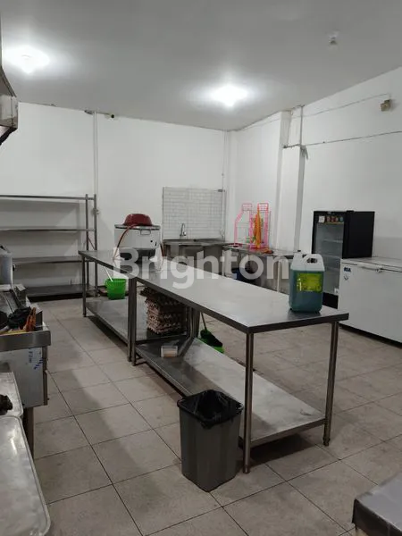 image DI SEWAKAN..BANGUNAN 2 LT..SIAP PAKAI (4)