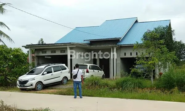 image RUMAH SIAP HUNI, LT BESAR 1.000 M² DI MAKROMAN (1)