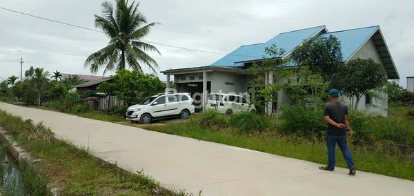 image RUMAH SIAP HUNI, LT BESAR 1.000 M² DI MAKROMAN (4)