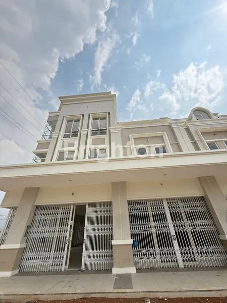 image KENALIN! SHOPHOUSE BARU NAN MEWAH — LA PLAZA PODOMORO PARK BANDUNG. HARGA MULAI 3 M-AN AJA! (1)