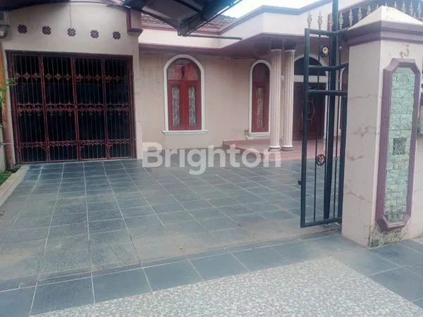 image JUAL RUMAH MODEL VILLA HALAMAN LUAS JLN SEI TUAN (4)