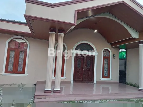 image JUAL RUMAH MODEL VILLA HALAMAN LUAS JLN SEI TUAN (3)