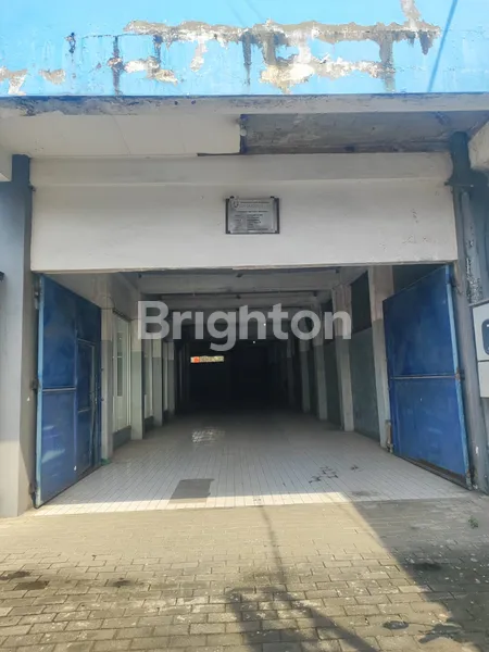 image GUDANG EX SHOWROOM DAN BENGKEL MOBIL (6)