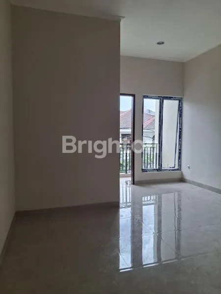 image RUMAH BARU 3 LANTAI DURI KEPA (8)