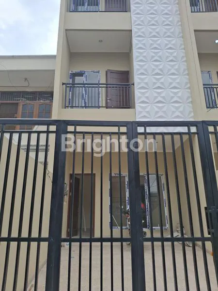 image RUMAH BARU 3 LANTAI DURI KEPA (1)